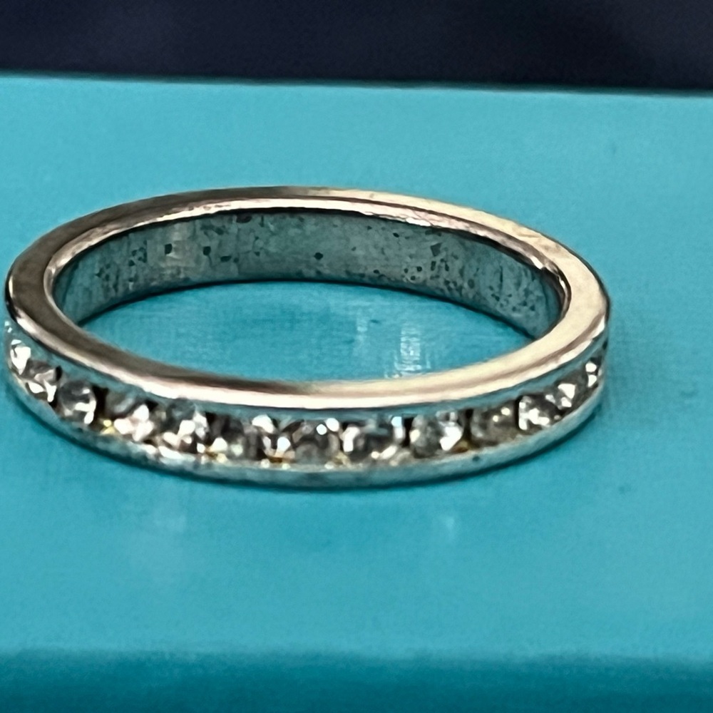 Silver plated ring Size 6